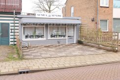 Bedrijfsruimte met 2x PP en gemengde bestemming @Zwanenburg aan de Lindenlaan 67a Foto 01