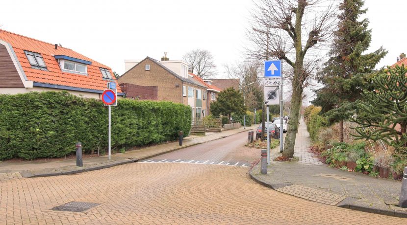 Bedrijfsruimte met 2x PP en gemengde bestemming @Zwanenburg aan de Lindenlaan 67a Foto 02