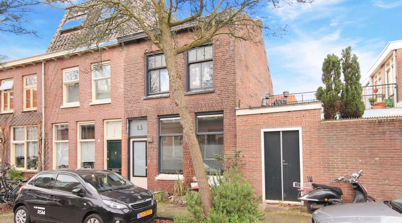 Kluswoning met westtuin Scheepersstraat 13 @Haarlem Foto 01 gevel 01a