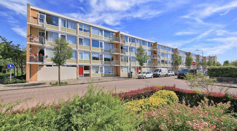 Verbouwd 3-k appartement @Badhoevedorp Marconistraat 32 Foto 25 gevel 01c