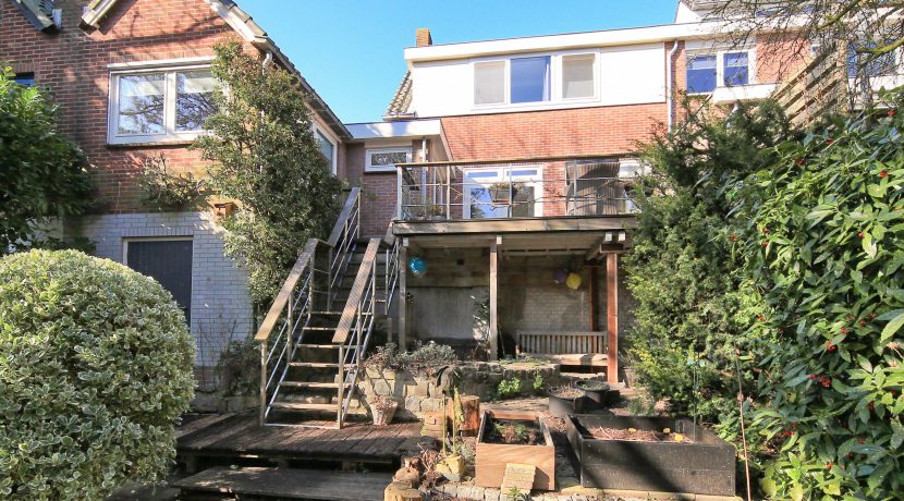 Helft van dubbel dijkhuis met garage op eigen grond @Vijfhuizen Cruquiusdijk 225 Foto 50 tuin 01k