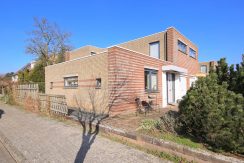 Semi-bungalow met patiotuin @Badhoevedorp Boylestraat 11 Foto 37 Gevel 01d