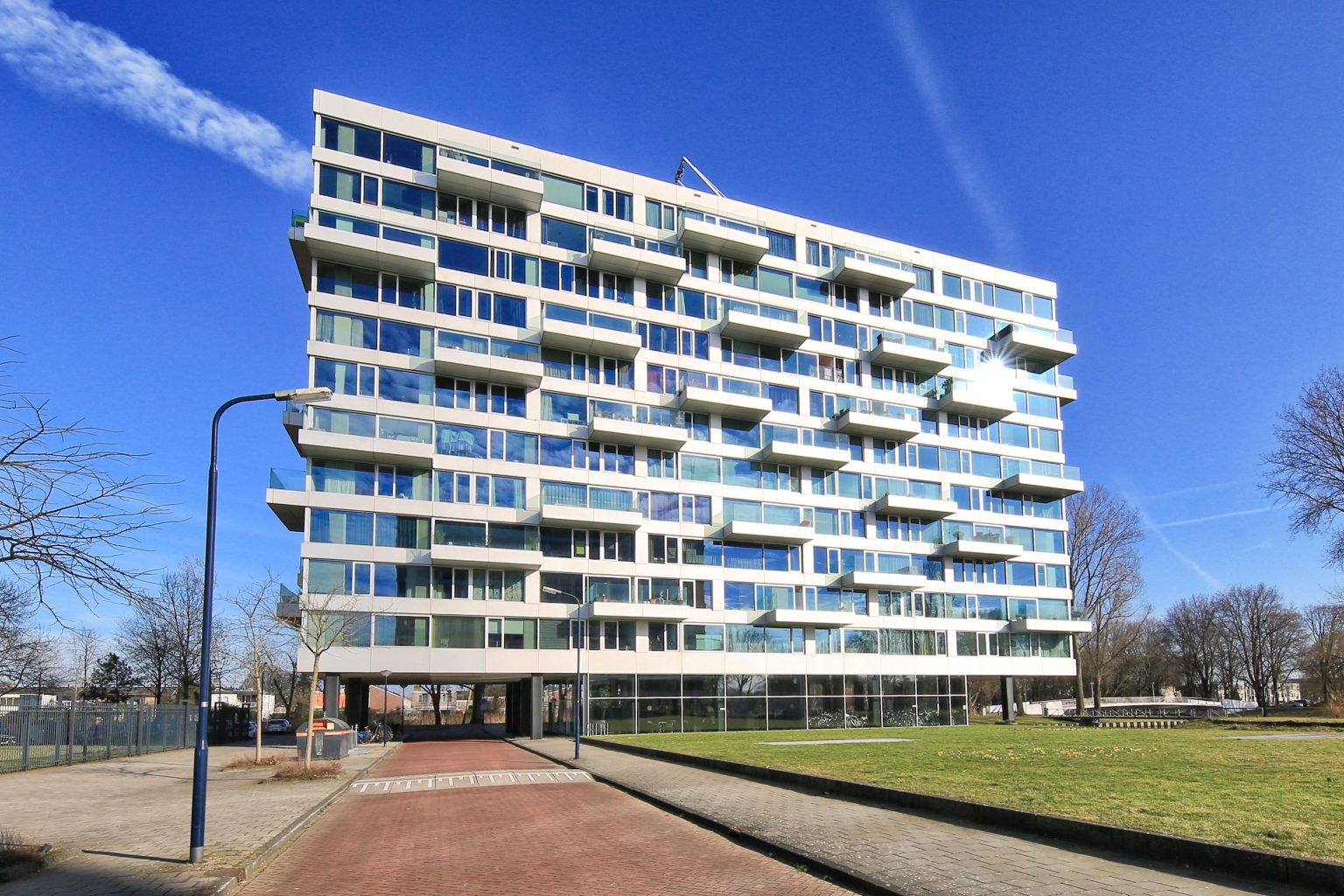 Turnkey driekamerapp met balkon en vrij uitzicht AmsterdamWest Jan