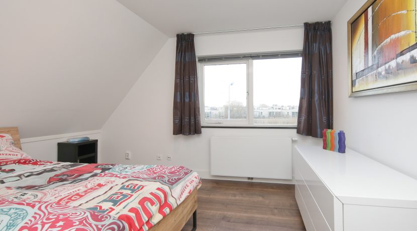 Vrijstaande dijkvilla van 275 m² en 20 meter diepe ZW tuin @Lijnden Akerdijk 112 Foto 10 slk 03a
