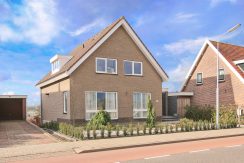 Vrijstaande dijkvilla van 275 m² en 20 meter diepe ZW tuin @Lijnden Akerdijk 112 Foto 20 gevel 01c
