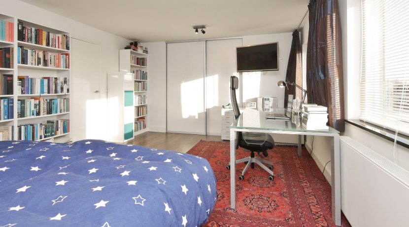 Vrijstaande dijkvilla van 275 m² en 20 meter diepe ZW tuin @Lijnden Akerdijk 112 Foto 37 slk 01c