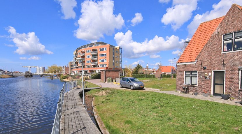 Penthouse met 2 terrassen en garage Mientekade 86 Foto 46 Gevel 01g