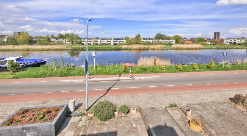 Helft van dubbele dijkwoning met vrij uitzicht en 21 meter ZW-tuin Akerdijk 139 @Badhoevedorp Foto 26 Slaapkamer 03c