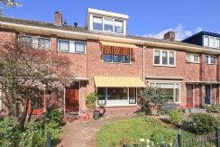 Tophuis op Toplocatie! Mddenwoning met vrij uitzicht@Badhoevedorp Spechtstraat 8 Foto 16 Gevel 01c