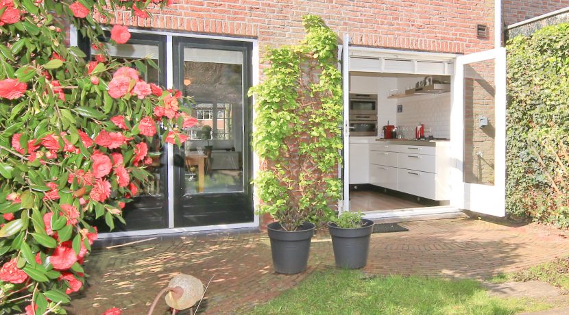 Tophuis op Toplocatie! Mddenwoning met vrij uitzicht@Badhoevedorp Spechtstraat 8 Foto 30 Tuin 01d