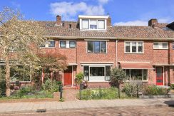 Tophuis op Toplocatie! Mddenwoning met vrij uitzicht@Badhoevedorp Spechtstraat 8 Foto 42 gevel 01d