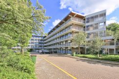 Gaaf beneden appartement met vier kamers en grote tuin @Badhoevedorp Meidoornweg 240 Foto 11 Gevel 01b