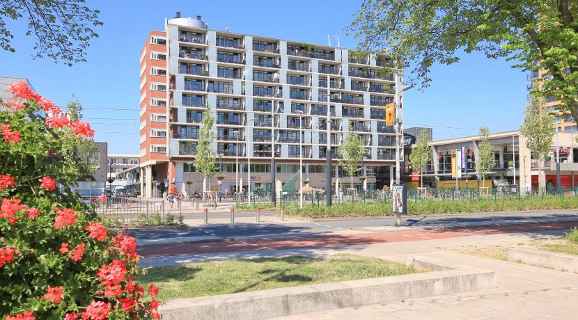 4-kamer app met geweldig uitzicht op Sloterplas @Amsterdam Osdorpplein 82 Foto 35 Gevel 01f