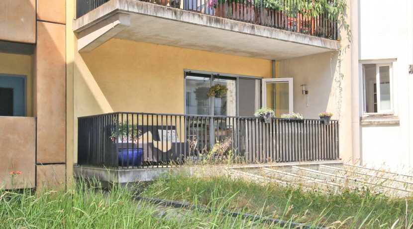 “Een woning in de stijl van vroeger met de allure van nu” @Amsterdam Mercatorplein 64 Foto 02 balkon 01a