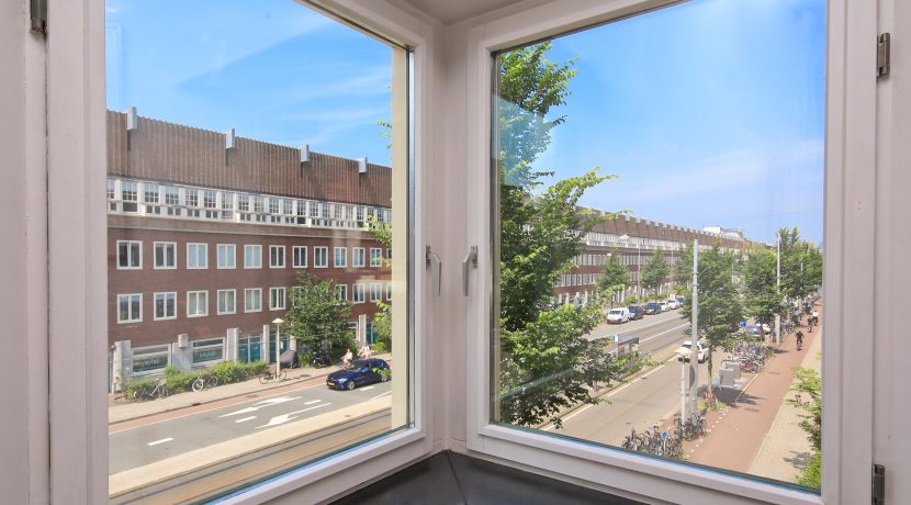 “Een woning in de stijl van vroeger met de allure van nu” @Amsterdam Mercatorplein 64 Foto 05 uitzicht 01a