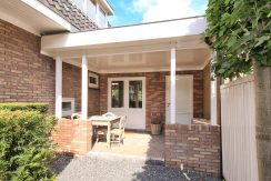 Stijlvolle vooroorlogse woning @Badhoevedorp Leeuwerikstraat 47 Foto 32 Loggia voor 01b