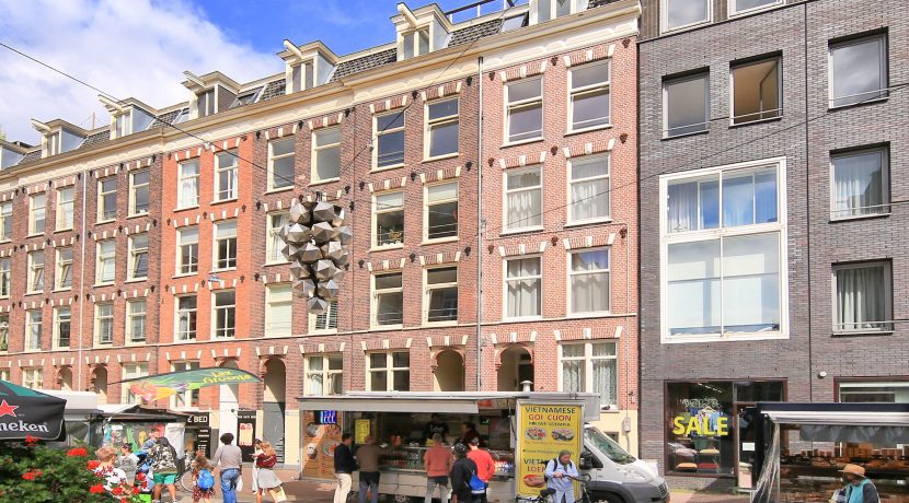 2-kamer app met balkon en terras op levendige locatie @Amsterdam Ten Katestraat 63-4 Foto 01 gevel 01a
