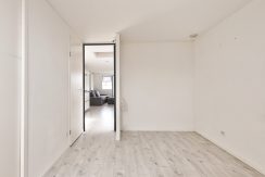 2-kamer app met balkon en terras op levendige locatie @Amsterdam Ten Katestraat 63-4 Foto 11 slaapkamer 01b