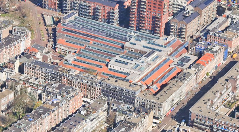 2-kamer app met balkon en terras op levendige locatie @Amsterdam Ten Katestraat 63-4 Foto 28 luchtfoto