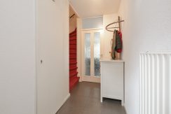 Maisonnette met 5 kamers en tuin @Badhoevedorp Thomsonstraat 61 foto 15 hal 01a