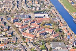 Maisonnette met 5 kamers en tuin @Badhoevedorp Thomsonstraat 61 foto 36 luchtfoto