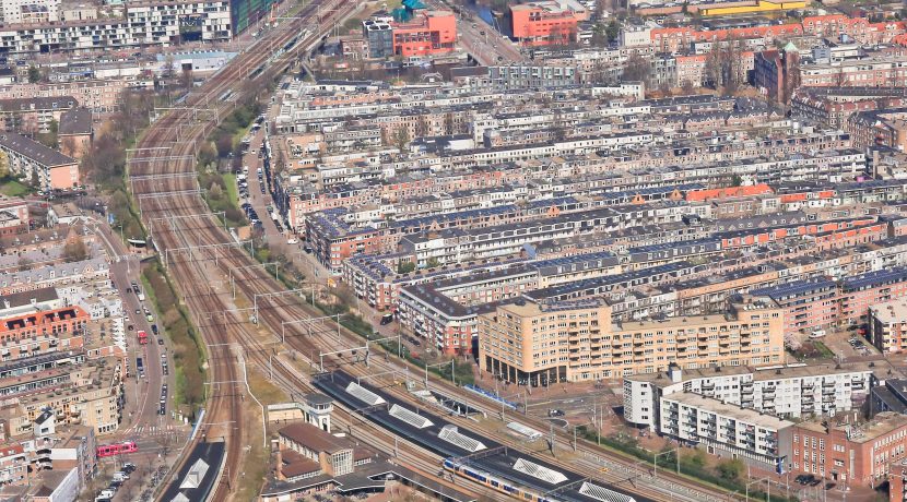 Loftachtige benedenwoning met tuin @Amsterdam-Oost Balistraat 8-a Foto 45 Luchtfoto 01b