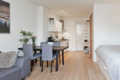 Stoere Super Studio van 30 m² @Amsterdam-Sloten Laan van Vlaanderen 141-B8 Foto 04 Studio 01b