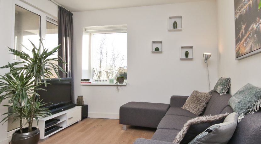 Stoere Super Studio van 30 m² @Amsterdam-Sloten Laan van Vlaanderen 141-B8 Foto 05 Studio 01c