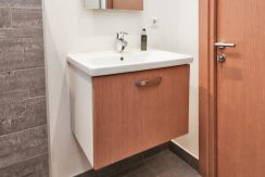Stoere Super Studio van 30 m² @Amsterdam-Sloten Laan van Vlaanderen 141-B8 Foto 17 Badkamer 01c