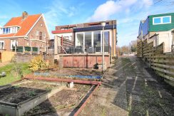 Gemoderniseerde dijkwoning @Badhoevedorp Nieuwemeerdijk 149 Foto 29 tuin 01f