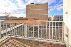 Gemoderniseerd hoekappartement @Badhoevedrp Sloterweg 121-b Foto 19 balkon 02a