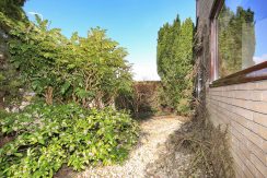 Grote geschakelde villa @Badhoevedorp Reaumurstraat 6 Foto 53 gevel 02b