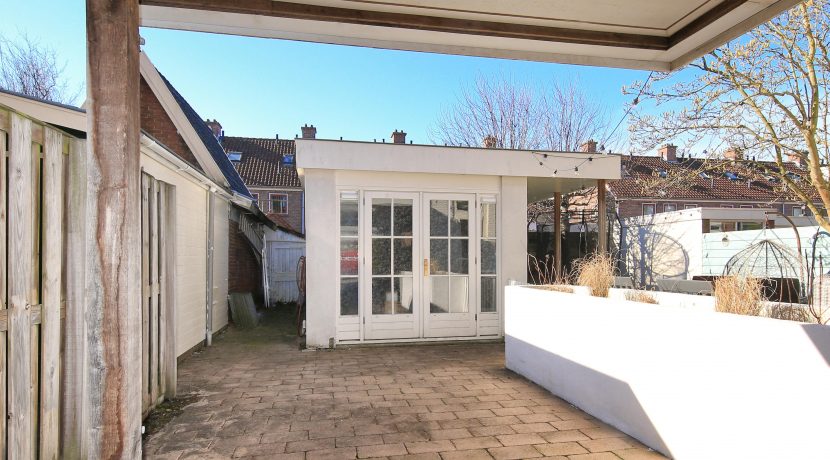 Hoekwoning met carport @Zwanenburg Friedalaan 90 Foto 36 tuinhuis 01a