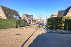 Hoekwoning met carport @Zwanenburg Friedalaan 90 Foto 45 straatbeeld 01a