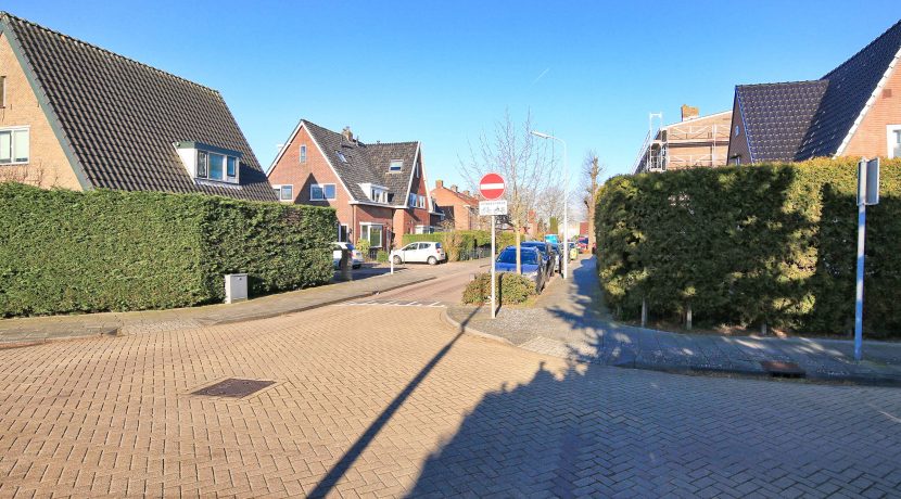 Hoekwoning met carport @Zwanenburg Friedalaan 90 Foto 45 straatbeeld 01a