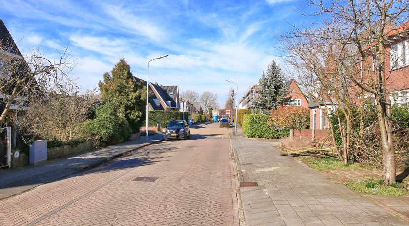 Hoekwoning met carport @Zwanenburg Friedalaan 90 Foto 46 straatbeeld 01b
