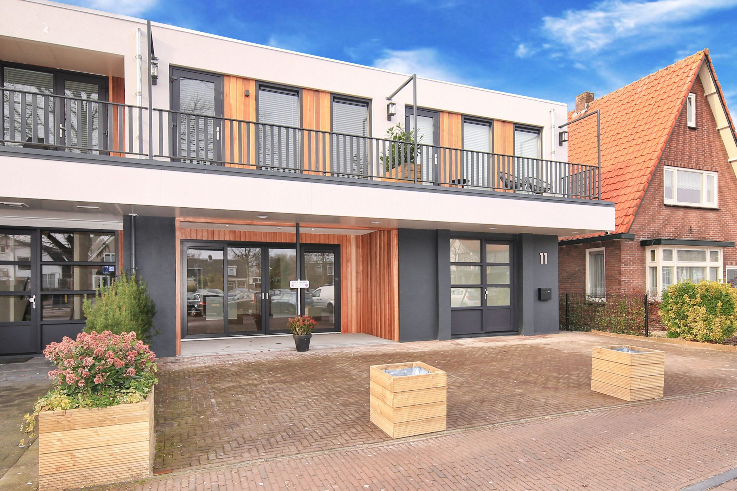 Te koop of te huur! Luxe en nieuw begane grond appartement @Nieuw-Vennep aan de Schoolstraat 11
