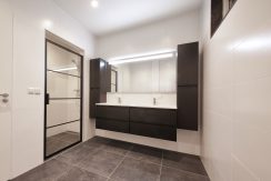 Luxe begane grond appartement@Nieuw-Vennep Schoolstraat 11 Foto 09 badkamer 01a