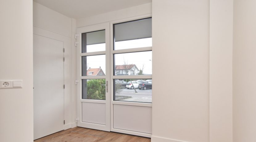 Luxe begane grond appartement@Nieuw-Vennep Schoolstraat 11 Foto 16 Entree 01c