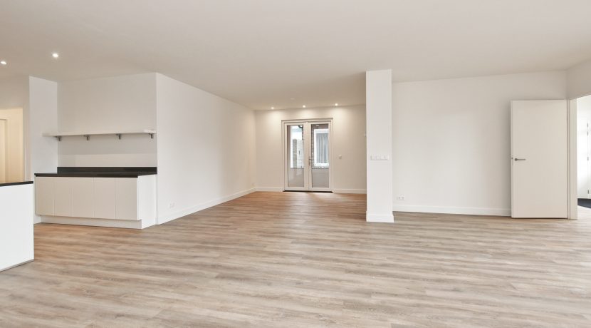 Luxe begane grond appartement@Nieuw-Vennep Schoolstraat 11 Foto 18 Woonkamer 01c