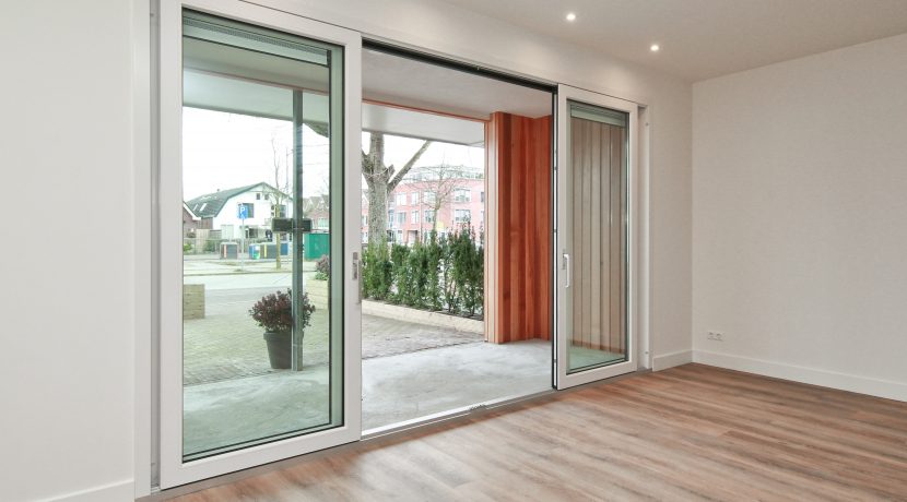 Luxe begane grond appartement@Nieuw-Vennep Schoolstraat 11 Foto 21 Woonkamer 01f
