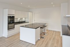 Luxe begane grond appartement@Nieuw-Vennep Schoolstraat 11 Foto 27 Keuken 01g