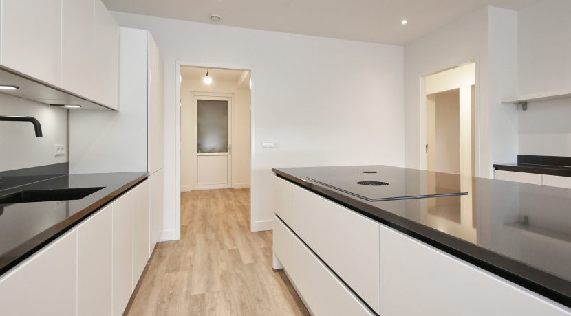 Luxe begane grond appartement@Nieuw-Vennep Schoolstraat 11 Foto 28 Keuken 01h