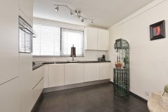 Ruime en lichte familiewoning @Badhoevedorp Orchideelaan 180 Foto 18 keuken 01b