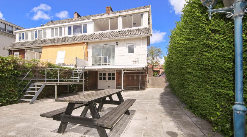 03 Hoek van 3 onder 1 kap met grote garage @Amstelveen-Bovenkerk Noorddammerlaan 69