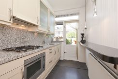 05 Charmante, jaren-30 middenwoning - keuken 01a