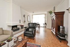 21 Charmante, jaren-30 middenwoning - woonkamer 01g