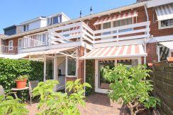 24 Charmante, jaren-30 middenwoning - tuin 01b