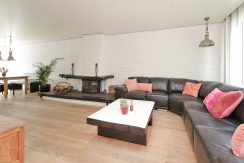 24 Hoek van 3 onder 1 kap met grote garage @Amstelveen-Bovenkerk Noorddammerlaan 69
