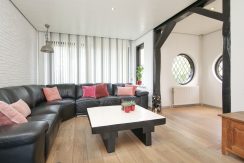 29 Hoek van 3 onder 1 kap met grote garage @Amstelveen-Bovenkerk Noorddammerlaan 69